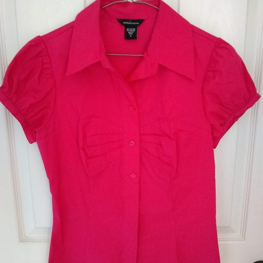 Moda International cute button down shirt
